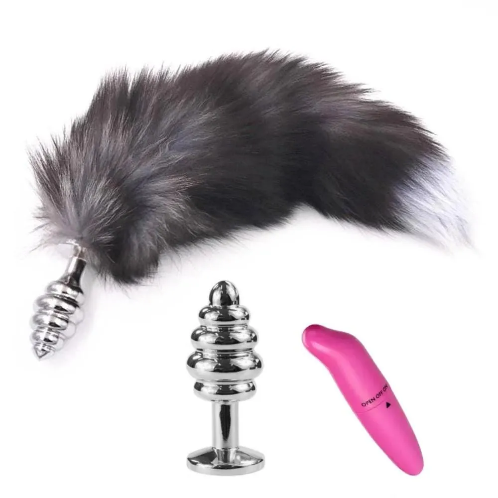 15 Dark Fox Tail with Ribbed-type Princess Plug and Extra Vibrator
