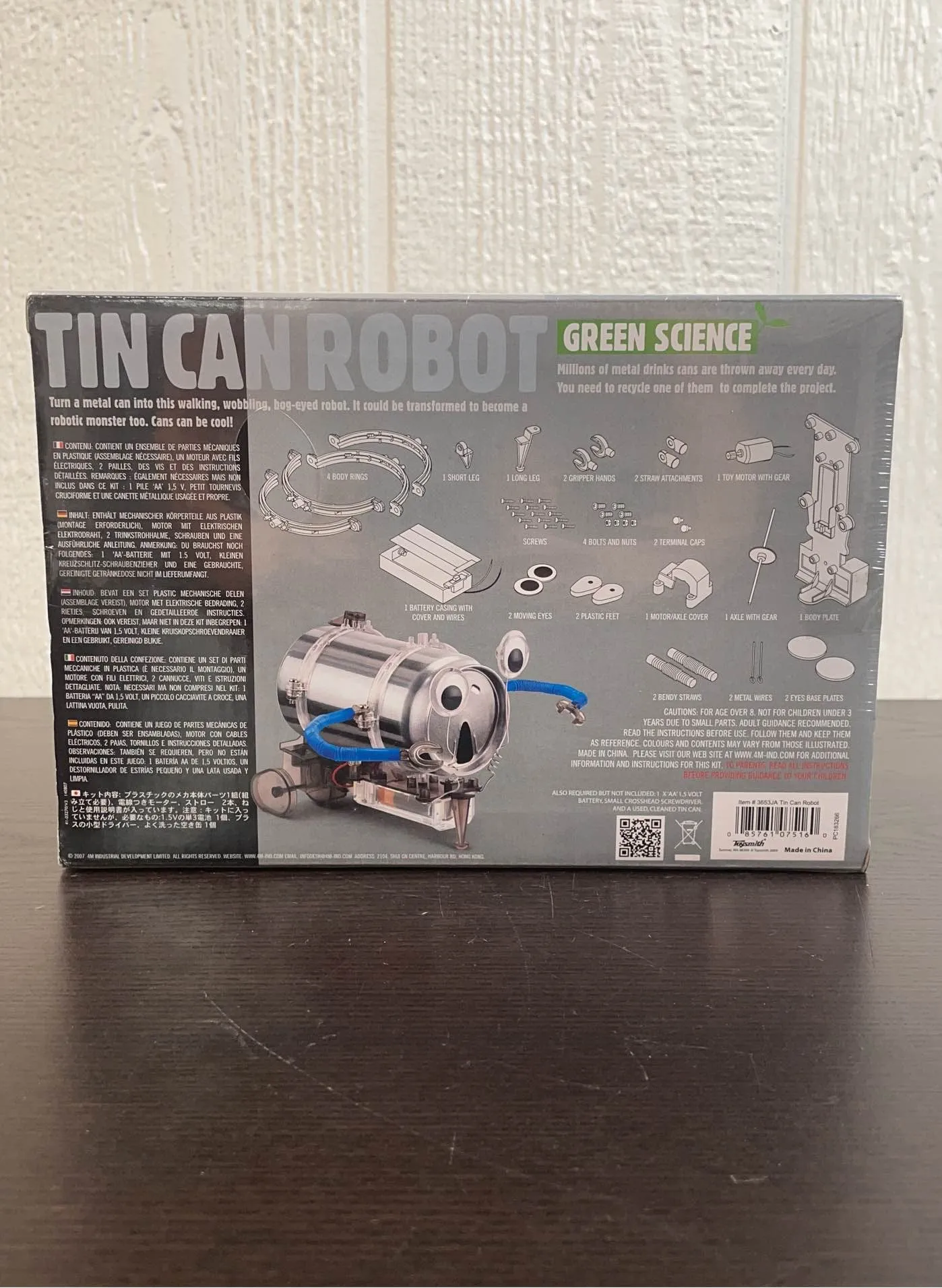 4M Tin Can Robot