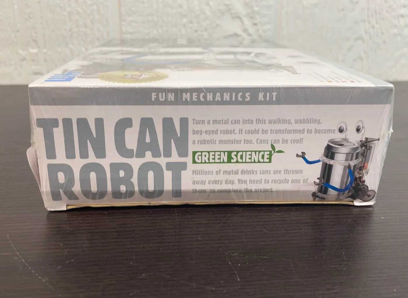 4M Tin Can Robot