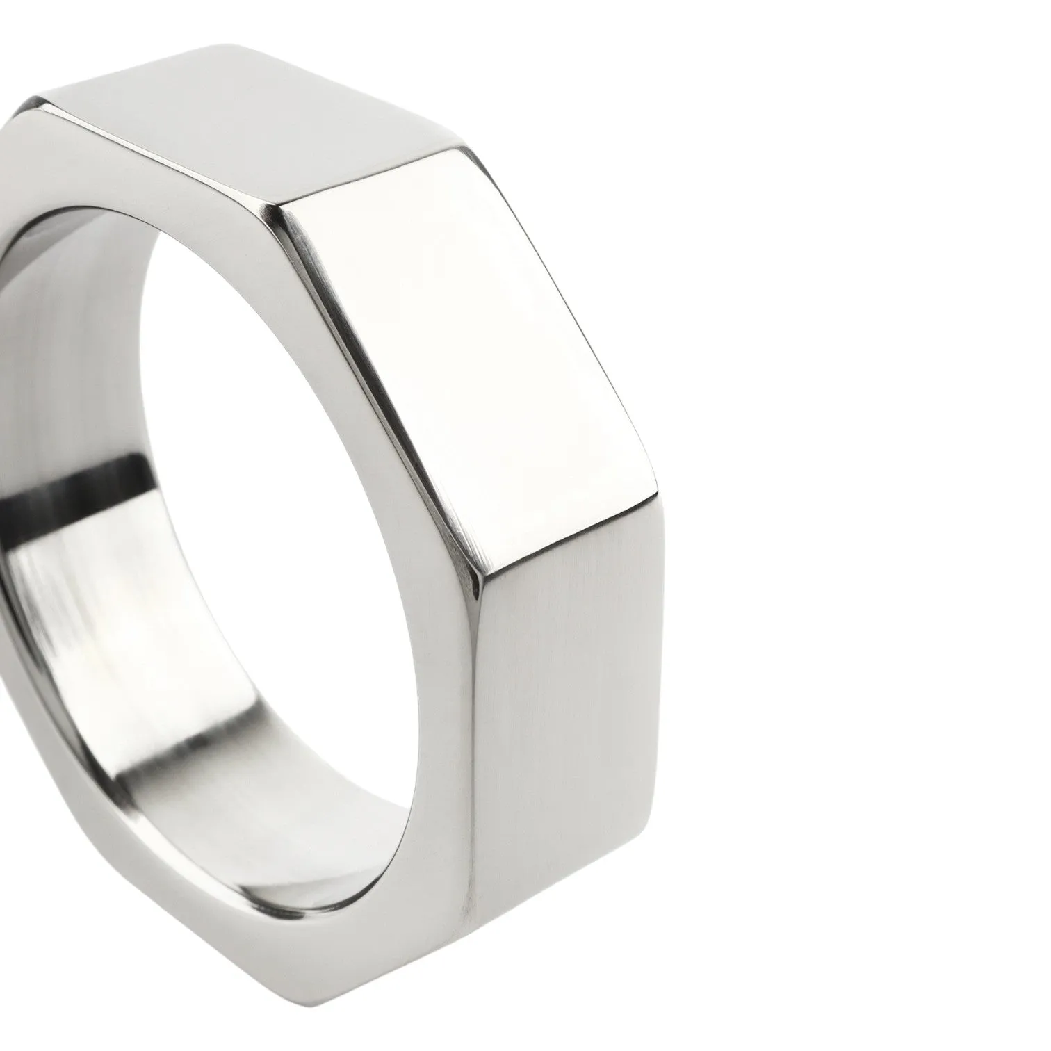 Inel pentru penis MR. STEEL Nut C-Ring. în formă de piuliță. din oțel inoxidabil. diametru 4.5 cm (mic). argintiu