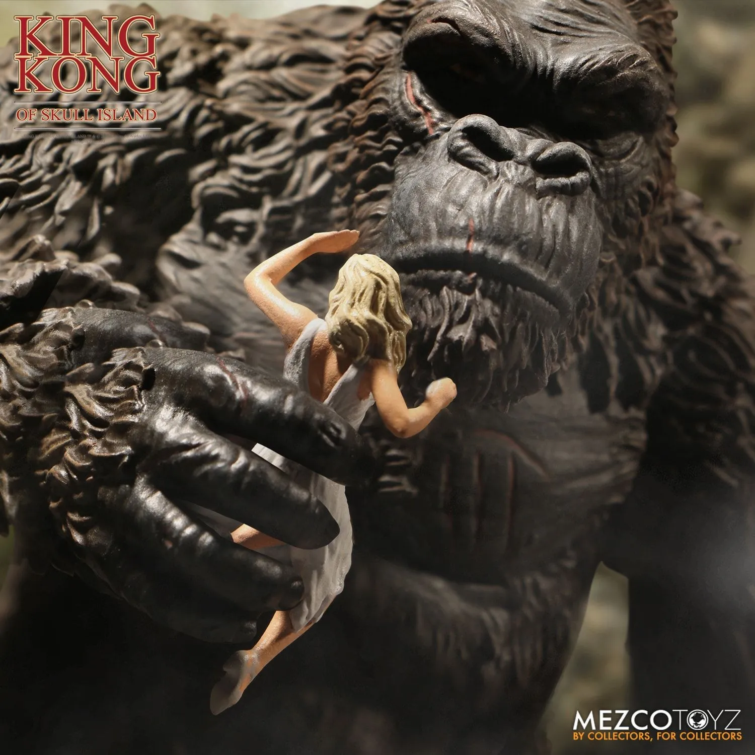Mezco Toyz King Kong of Skull Island Action Figure