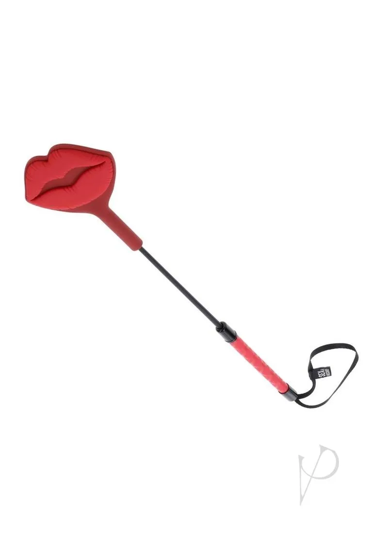 Sandm Exs and Ohs Kiss Crop